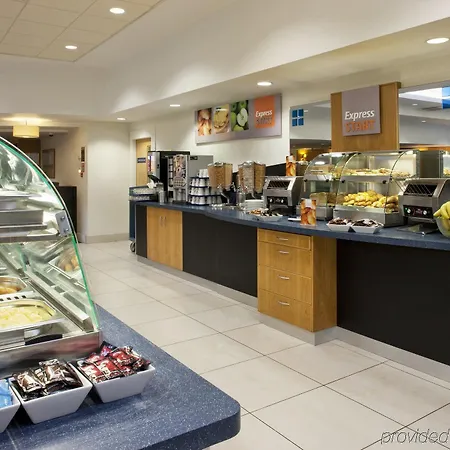 Express Birmingham Nec By Ihg 3* Bickenhill
